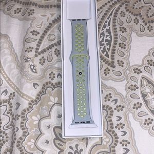 ❌SOLD❌      Gray and Green Apple Watch Band